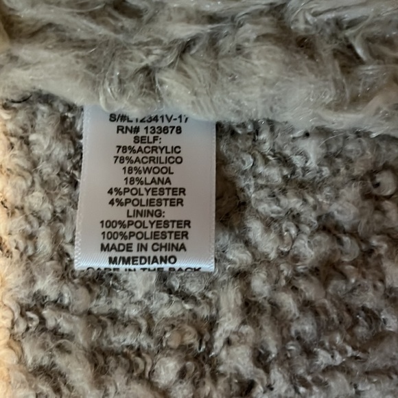 Anthropologie Sherpa vest - Picture 10 of 10